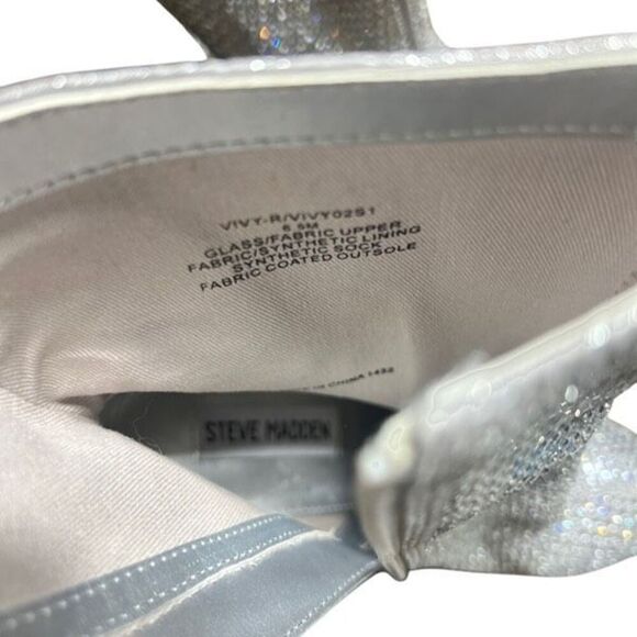 Steve Madden Vivy NWT Glamorous Silver Heeled Boots with Rhinestones and Stilett - Picture 5 of 6